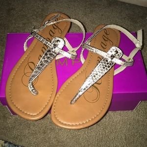 NIB Rampage Thong Sandal